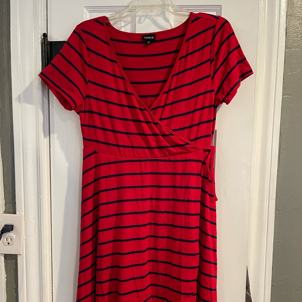 Torrid, Wrap Dress, Red/Dark Blue Striped, Size 00